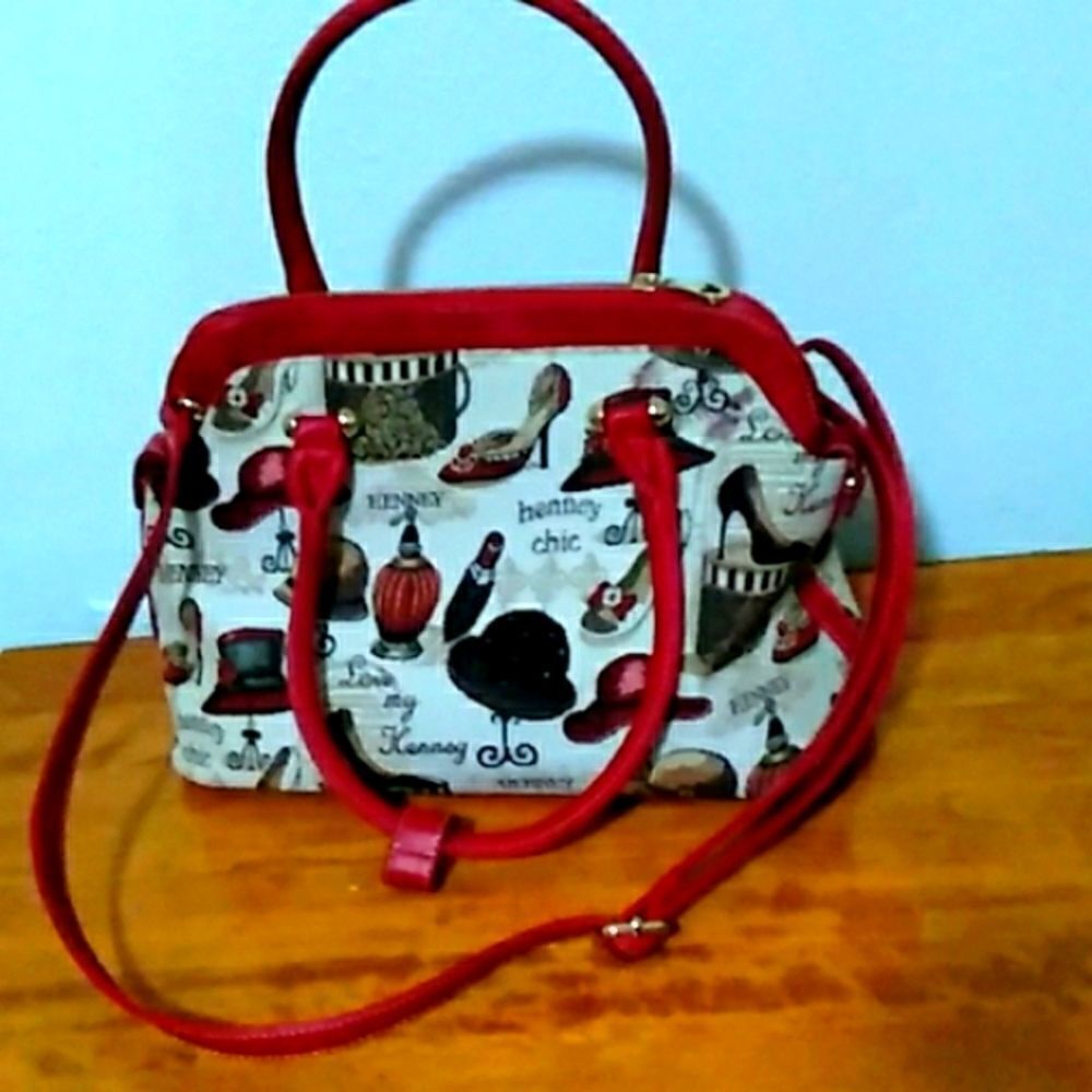 Henney Bear Fun Print Purse
